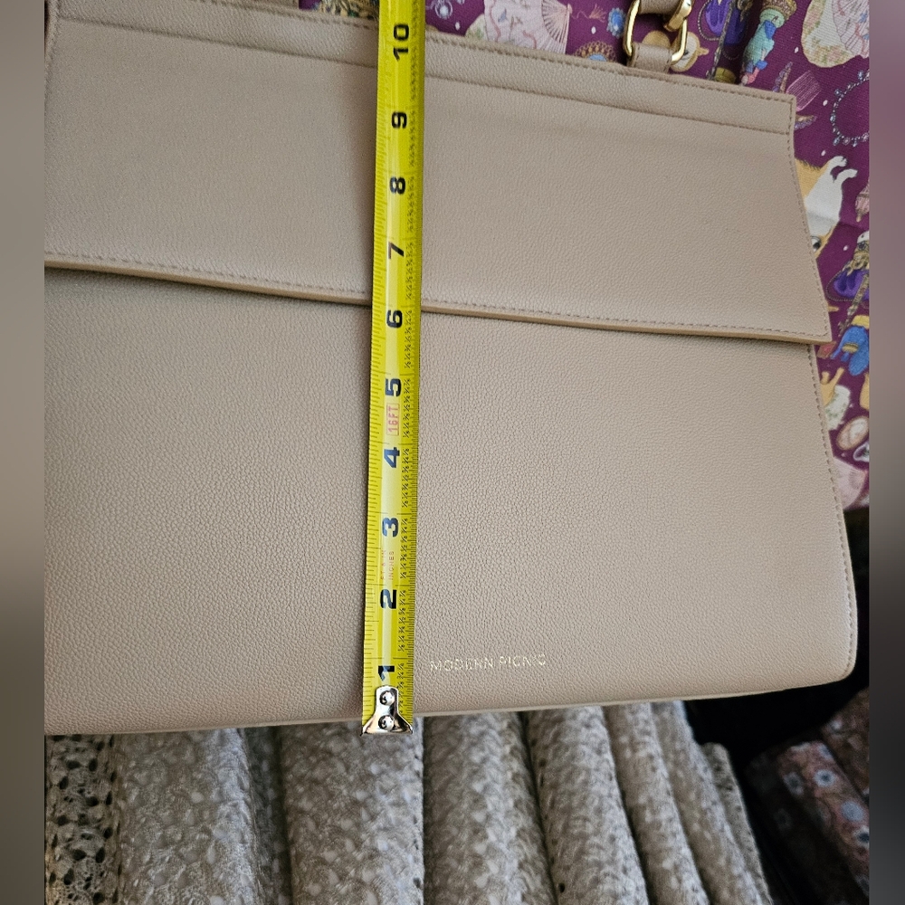 Modern Picnic Luncher Large Beige - Picture 3 of 16